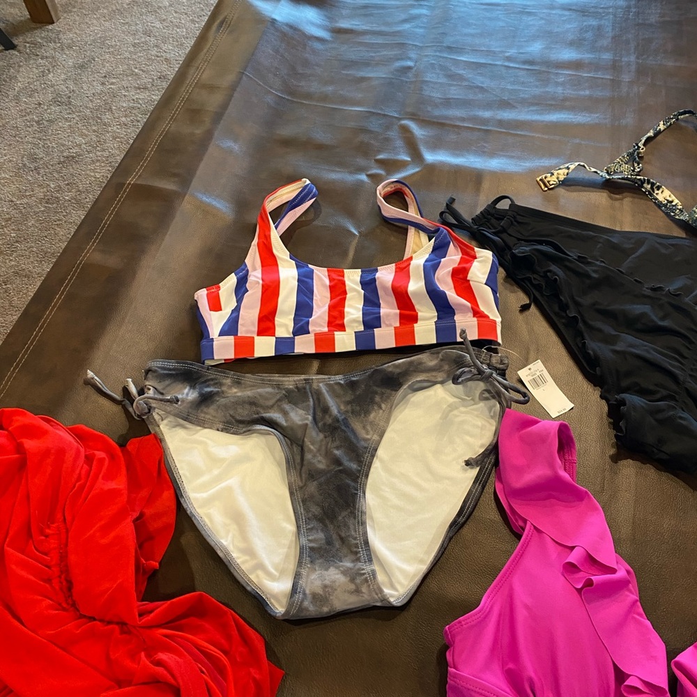SWIMWEAR CLEAN-OUT - Picture 3 of 13